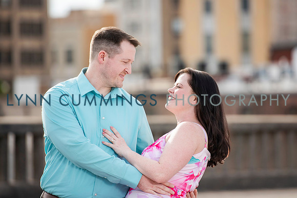 039-Lynn-Cummings-Photography-engagement