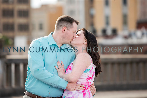 040-Lynn-Cummings-Photography-engagement