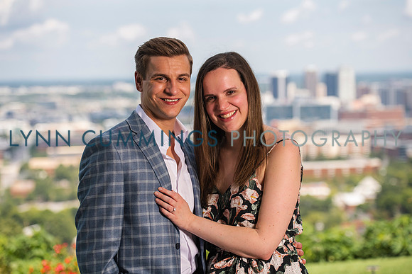 022-Lynn-Cummings-Photography-engagement