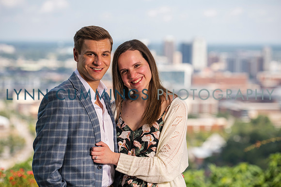 020-Lynn-Cummings-Photography-engagement