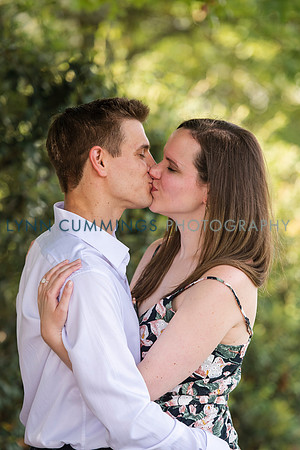 042-Lynn-Cummings-Photography-engagement