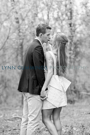 014-Lynn-Cummings-Photo-engagement