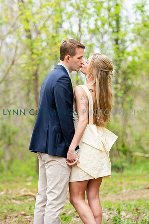 015-Lynn-Cummings-Photo-engagement