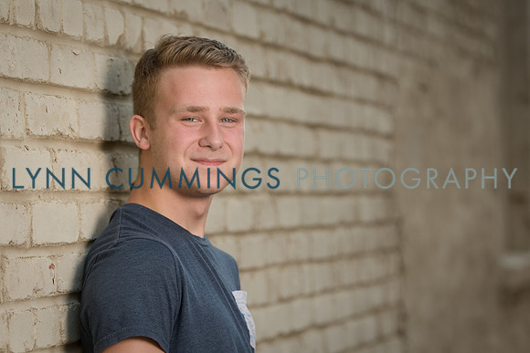 018-Lynn-Cummings-Photography-senior