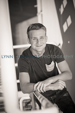 020-Lynn-Cummings-Photography-senior
